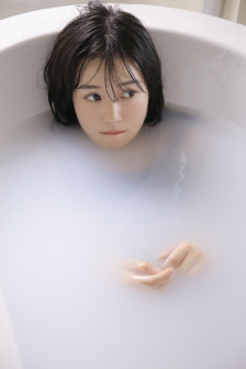 小荡货奶真大水多好紧视频